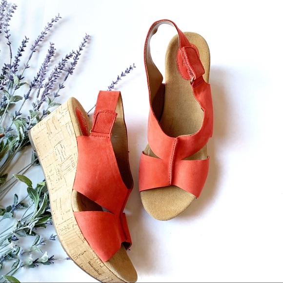 Clarks Shoes - Clark’s Caslynn Lizzie-Sandal (12M)